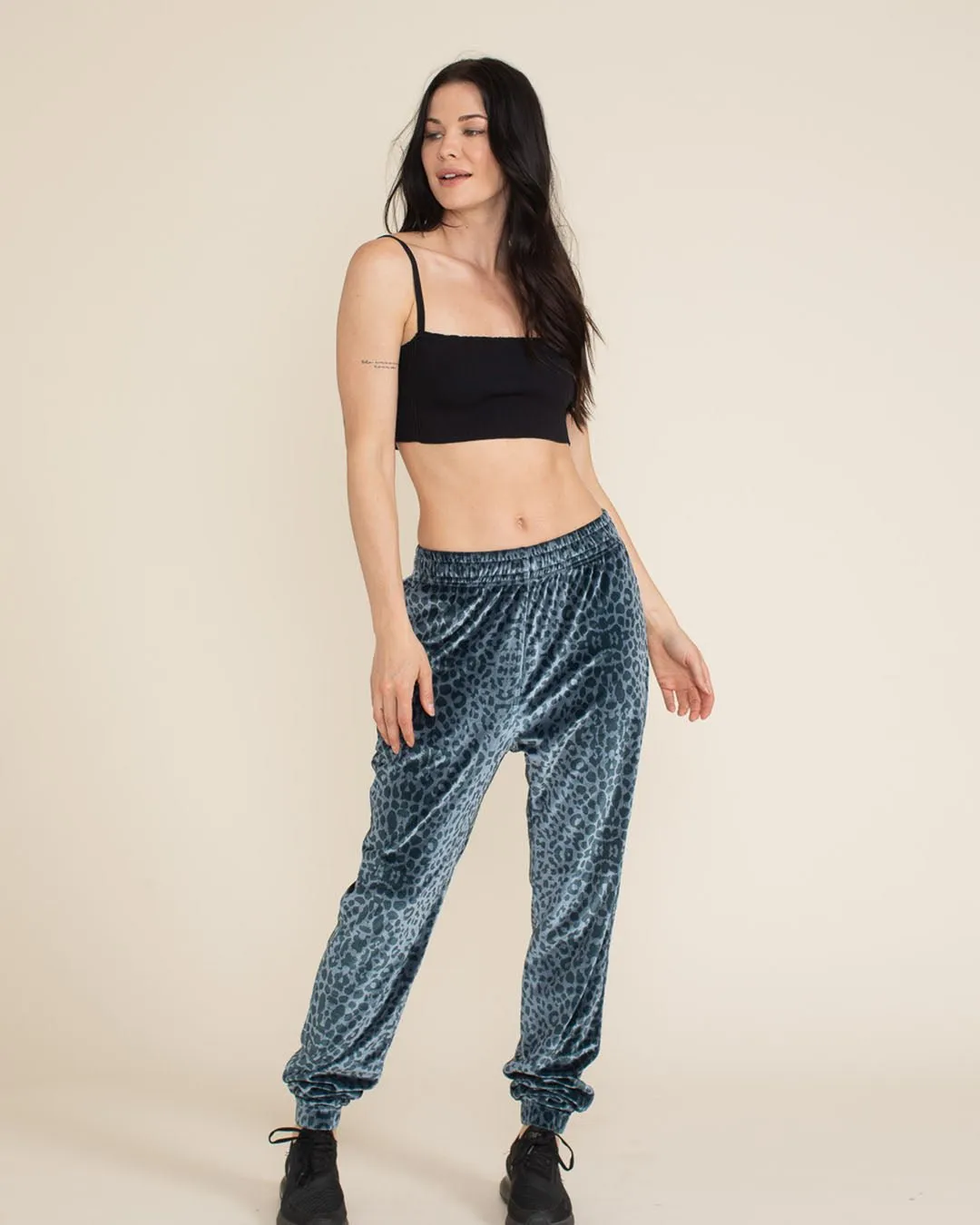 Black Panther Velvet Jogger | Women's
