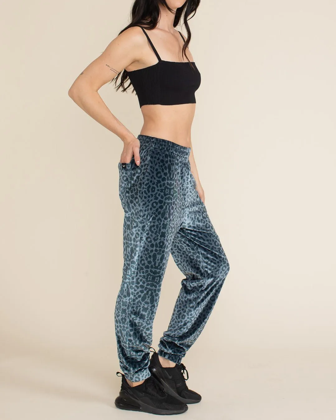 Black Panther Velvet Jogger | Women's