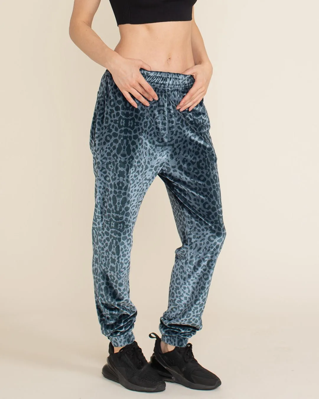 Black Panther Velvet Jogger | Women's