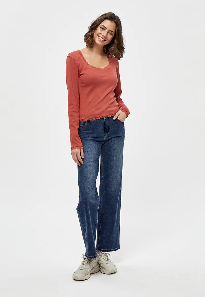 Dareen GOTS Lace LS - Redwood