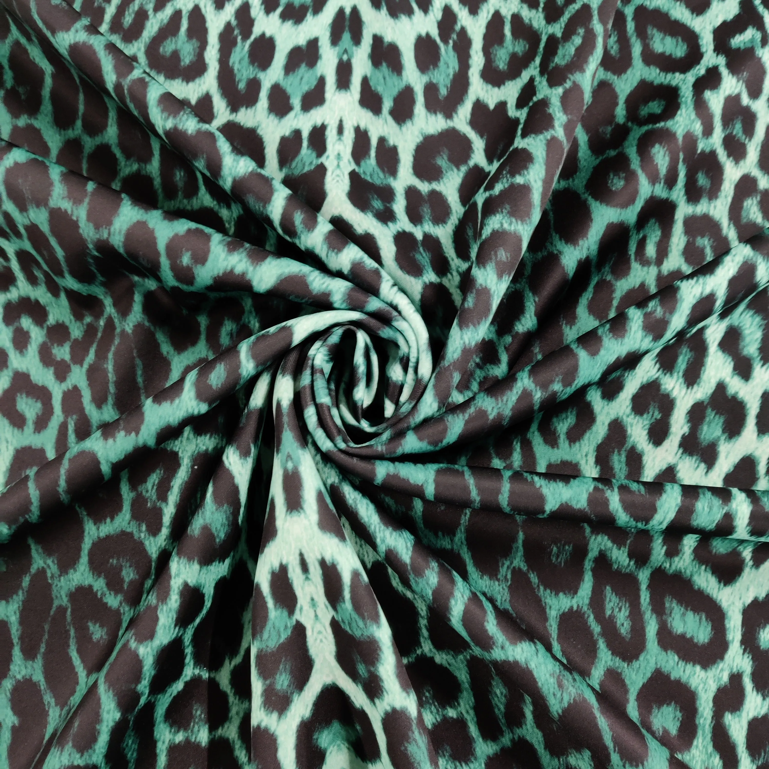 FS005_7 Green Leopard