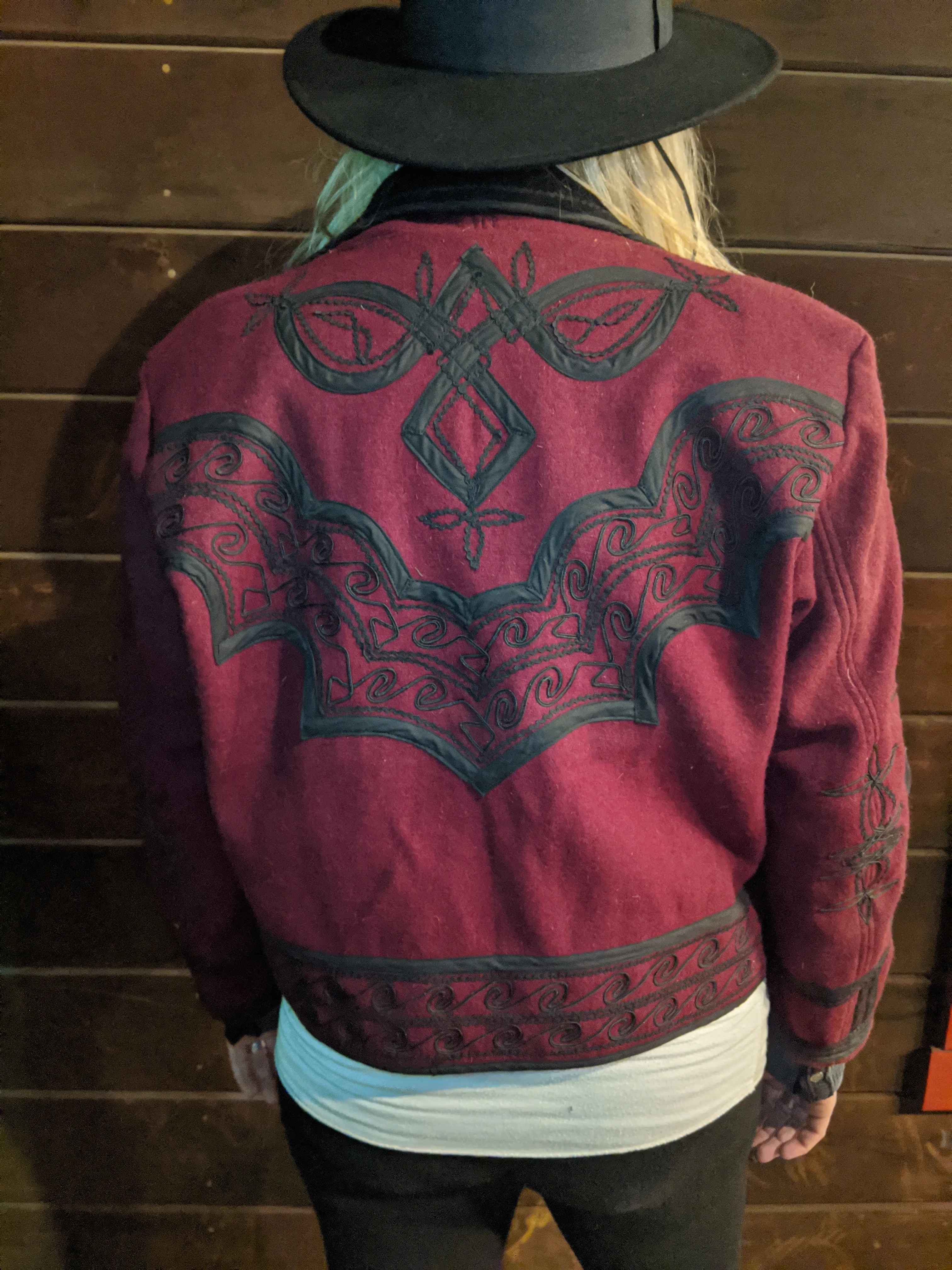 TRADITIONAL SOLOLA WOOL JACKET SZ. M